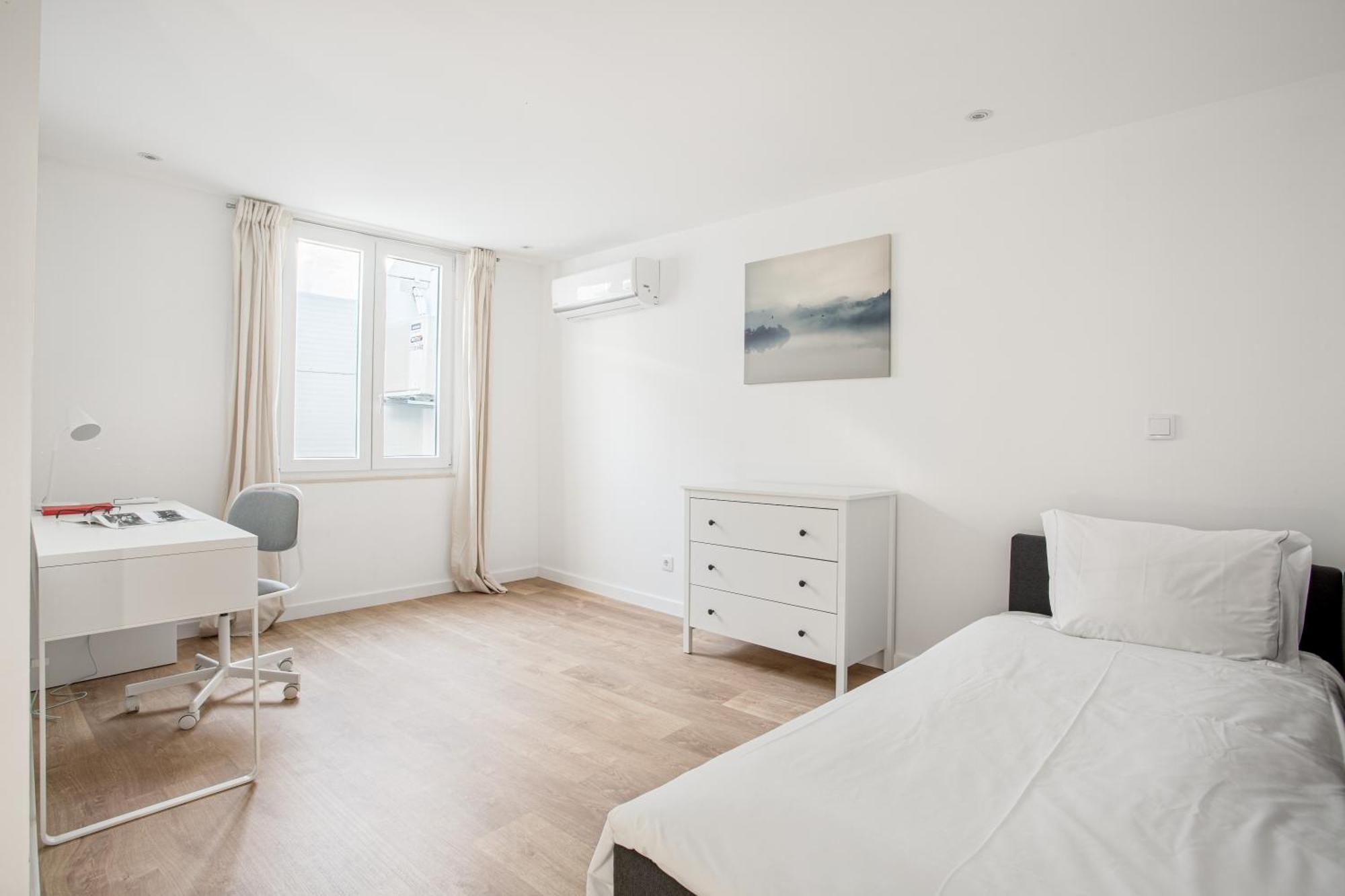 Joivy Minimalistic Apt W Patio In Principe Real Lisbona Esterno foto
