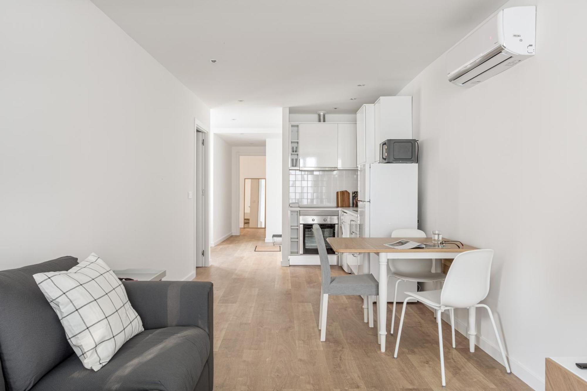 Joivy Minimalistic Apt W Patio In Principe Real Lisbona Esterno foto