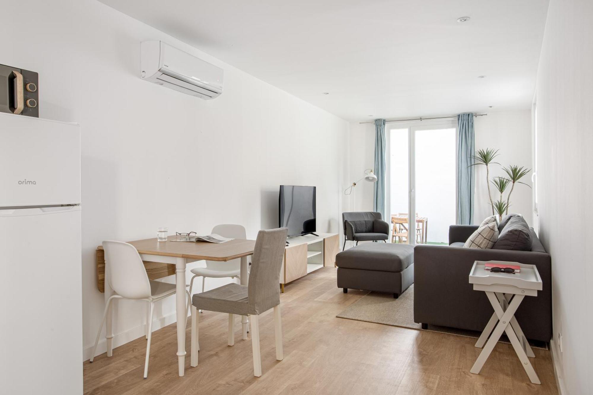 Joivy Minimalistic Apt W Patio In Principe Real Lisbona Esterno foto